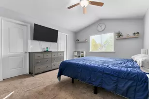 7555 N Pinecone Rd, Eagle Mountain, UT 84005 - Photo 15