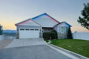 614 W Regent Garden Ln, Bluffdale, UT 84065 - Photo 47