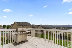 614 W Regent Garden Ln, Bluffdale, UT 84065 - Photo 11