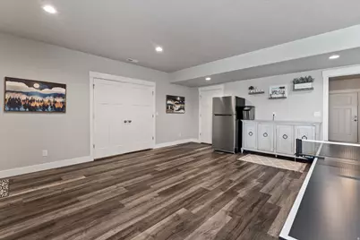 614 W Regent Garden Ln, Bluffdale, UT 84065 - Photo 33