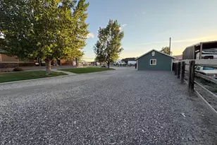 75 E 500 S, Redmond, UT 84652 - Photo 23