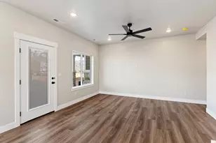 3102 N 1675 E, Layton, UT 84040 - Photo 11