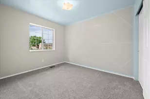 2380 N 2125 E, Layton, UT 84040 - Photo 21
