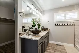 3546 W Brookshire Dr, Syracuse, UT 84075 - Photo 9