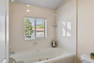 1146 N 700 W, Centerville, UT 84014 - Photo 27