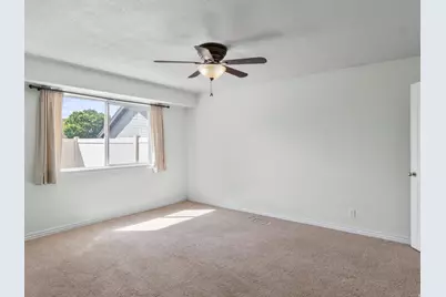 1146 N 700 W, Centerville, UT 84014 - Photo 15