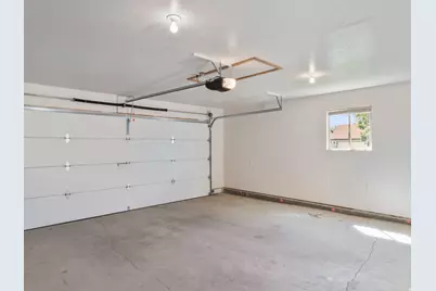 1146 N 700 W, Centerville, UT 84014 - Photo 31