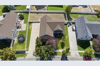 303 Durocher Ln, Tooele, UT 84074 - Photo 33