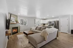 303 Durocher Ln, Tooele, UT 84074 - Photo 9