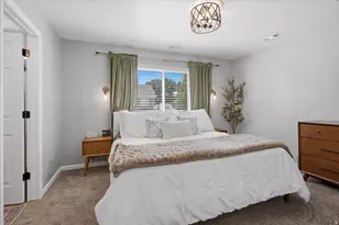 303 Durocher Ln, Tooele, UT 84074 - Photo 23