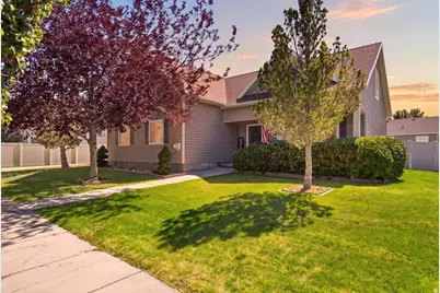303 Durocher Ln, Tooele, UT 84074 - Photo 3