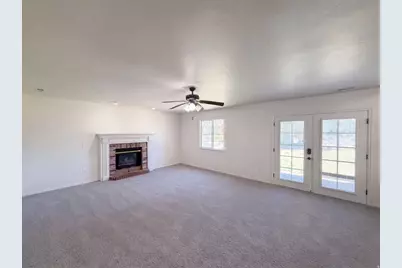 5569 S 3400 W, Roy, UT 84067 - Photo 19