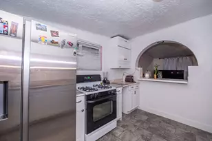 831 W Doxey St, Ogden, UT 84401 - Photo 3