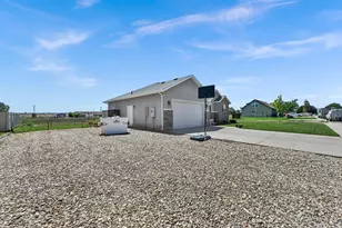 252 E 1875 S, Roosevelt, UT 84066 - Photo 3