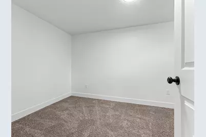 5245 S 900 E, Murray, UT 84117 - Photo 25