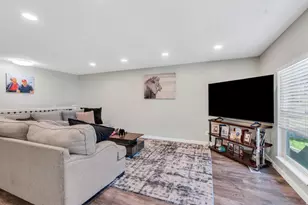 1026 E Perrywill Ave, Salt Lake City, UT 84124 - Photo 11