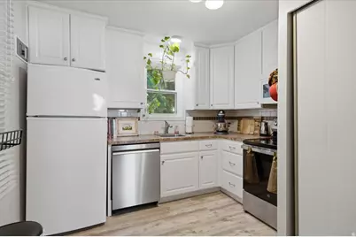 906 Grandview Dr, Ogden, UT 84403 - Photo 9