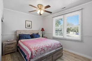 906 Grandview Dr, Ogden, UT 84403 - Photo 11
