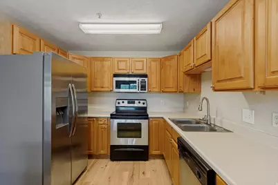 1245 E Privet Dr S #324, Cottonwood Heights, UT 84121 - Photo 5