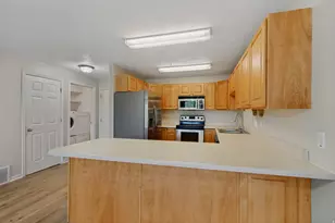 1245 E Privet Dr S, Cottonwood Heights, UT 84121 - Photo 7