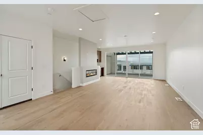 5302 W Center Field Dr S #139, South Jordan, UT 84009 - Photo 17