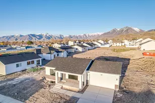 1057 W Alpine Ln, Grantsville, UT 84029 - Photo 33