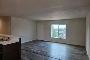 355 Pectol St, Washington, UT 84780 - Photo 5