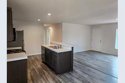 355 Pectol St, Washington, UT 84780 - Photo 3