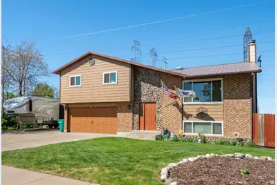 115 N 1400 W, Clearfield, UT 84015 - Photo 3