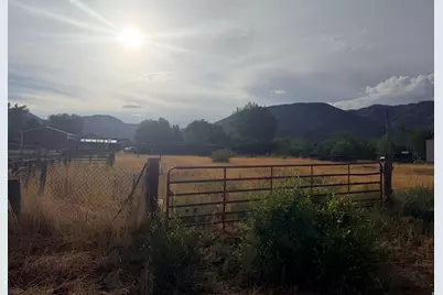 375 300 E #2, Levan, UT 84639 - Photo 7