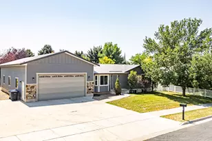 122 W 470 N, Smithfield, UT 84335 - Photo 35