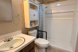 736 E 300 N, Roosevelt, UT 84066 - Photo 5