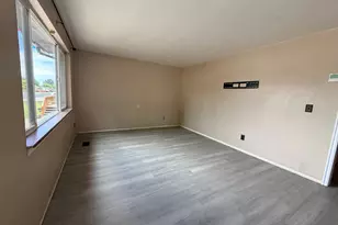 736 E 300 N, Roosevelt, UT 84066 - Photo 3
