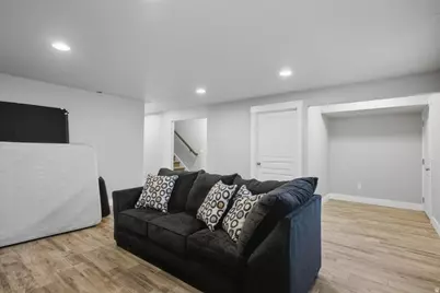 3531 W Cranefield Rd, Clinton, UT 84015 - Photo 23