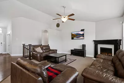3531 W Cranefield Rd, Clinton, UT 84015 - Photo 5