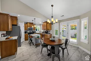 564 N Spring Meadow Ln Ln W, Farmington, UT 84025 - Photo 11