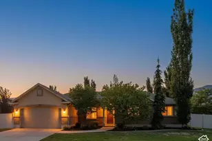 564 N Spring Meadow Ln Ln W, Farmington, UT 84025 - Photo 3