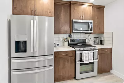 467 W 2200 N, Layton, UT 84041 - Photo 7