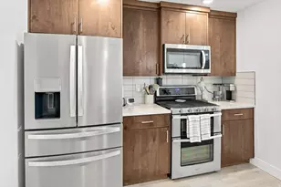 467 W 2200 N, Layton, UT 84041 - Photo 7