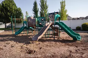3411 W Blue Crane Dr, Clinton, UT 84015 - Photo 39