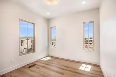 720 W Vista Sur Ln #16, Saint George, UT 84790 - Photo 21