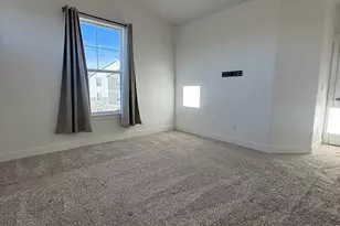 938 W Coral Charm Way N, Saratoga Springs, UT 84045 - Photo 7