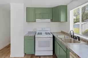 975 E 6600 S, Uintah, UT 84405 - Photo 21
