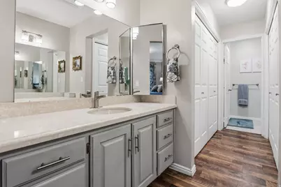 2424 E 4430 S, Holladay, UT 84124 - Photo 17