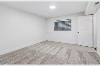 2424 E 4430 S, Holladay, UT 84124 - Photo 27