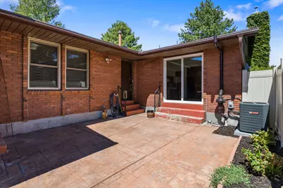 2424 E 4430 S, Holladay, UT 84124 - Photo 13
