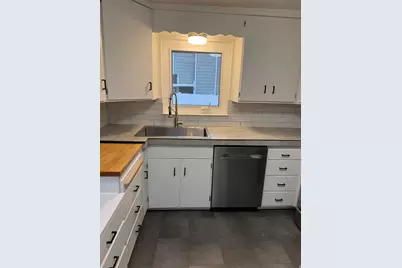 1870 E Cresthill S #UPSTR, Holladay, UT 84117 - Photo 3