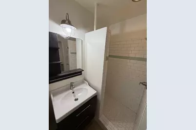 1870 E Cresthill S #UPSTR, Holladay, UT 84117 - Photo 15