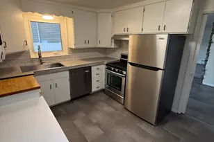 1870 E Cresthill S, Holladay, UT 84117 - Photo 1