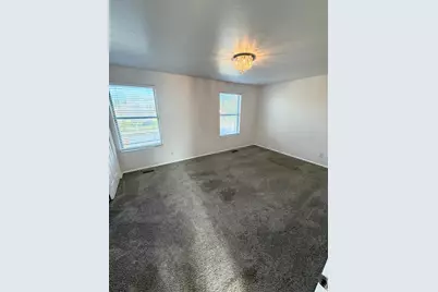 9571 S David St E #UPSTR, Sandy, UT 84070 - Photo 9